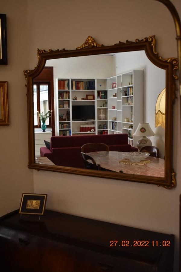 Casa Vacanze "A Casa Di Maria" Napoli Ngoại thất bức ảnh