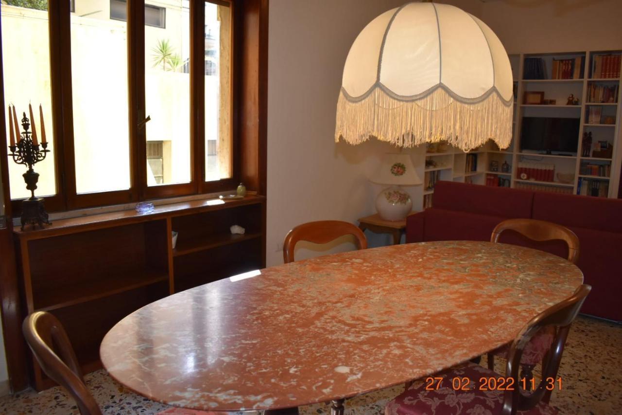 Casa Vacanze "A Casa Di Maria" Napoli Ngoại thất bức ảnh